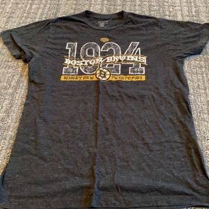 black 1924 boston bruins NHL tee Men’s Medium